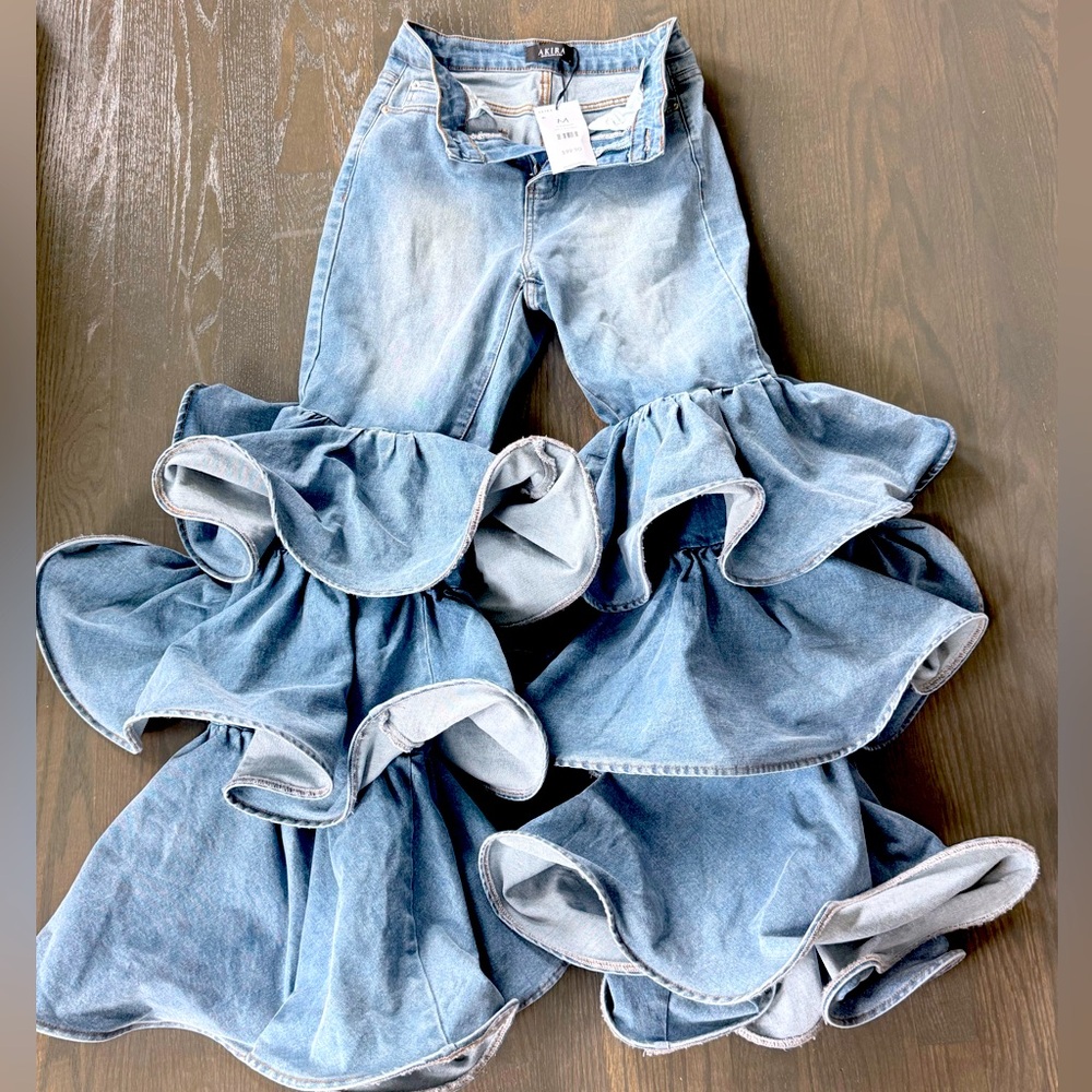 (NEW)Trendy Light Blue Ruffle Hem Women’s Jeans - Picture 3 of 10